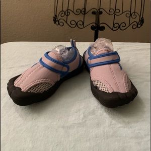Toddler boys water shoes 6